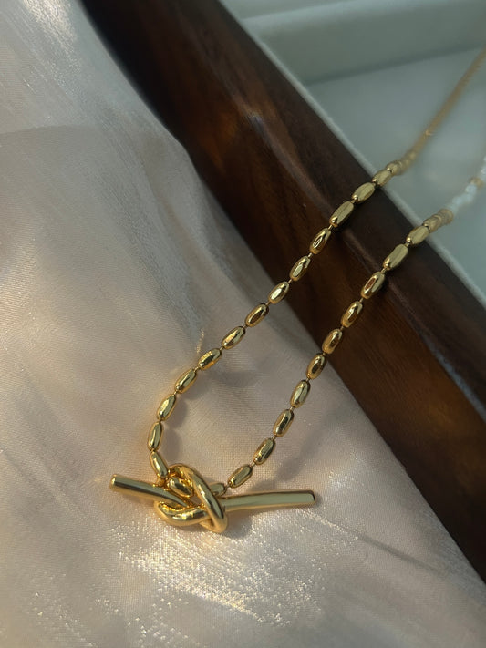 Knot Knot Necklace